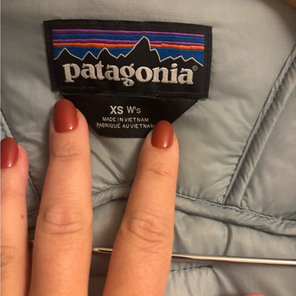 Patagonia W's Macro Puff Hoodie Like New XS Dark Blue - Picture 3 of 13